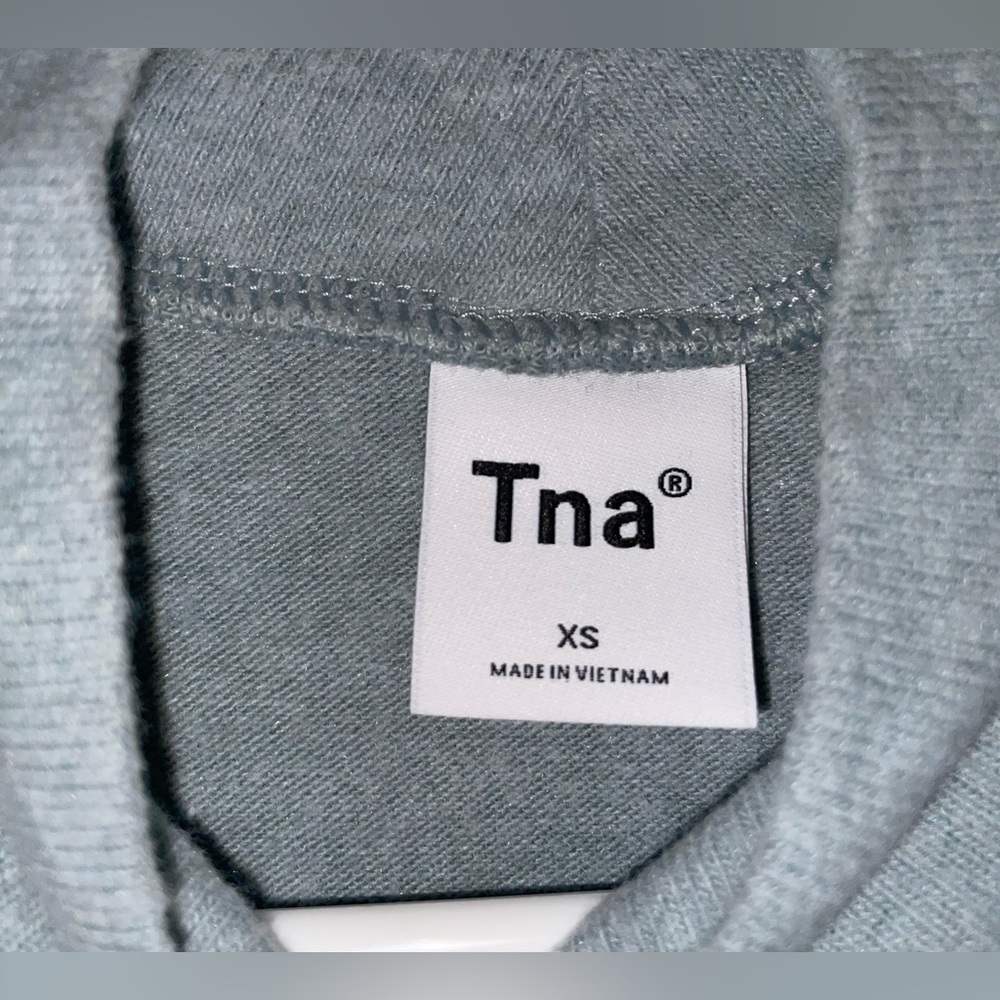 ARITZIA| XS TNA Longsleeve - Picture 9 of 16